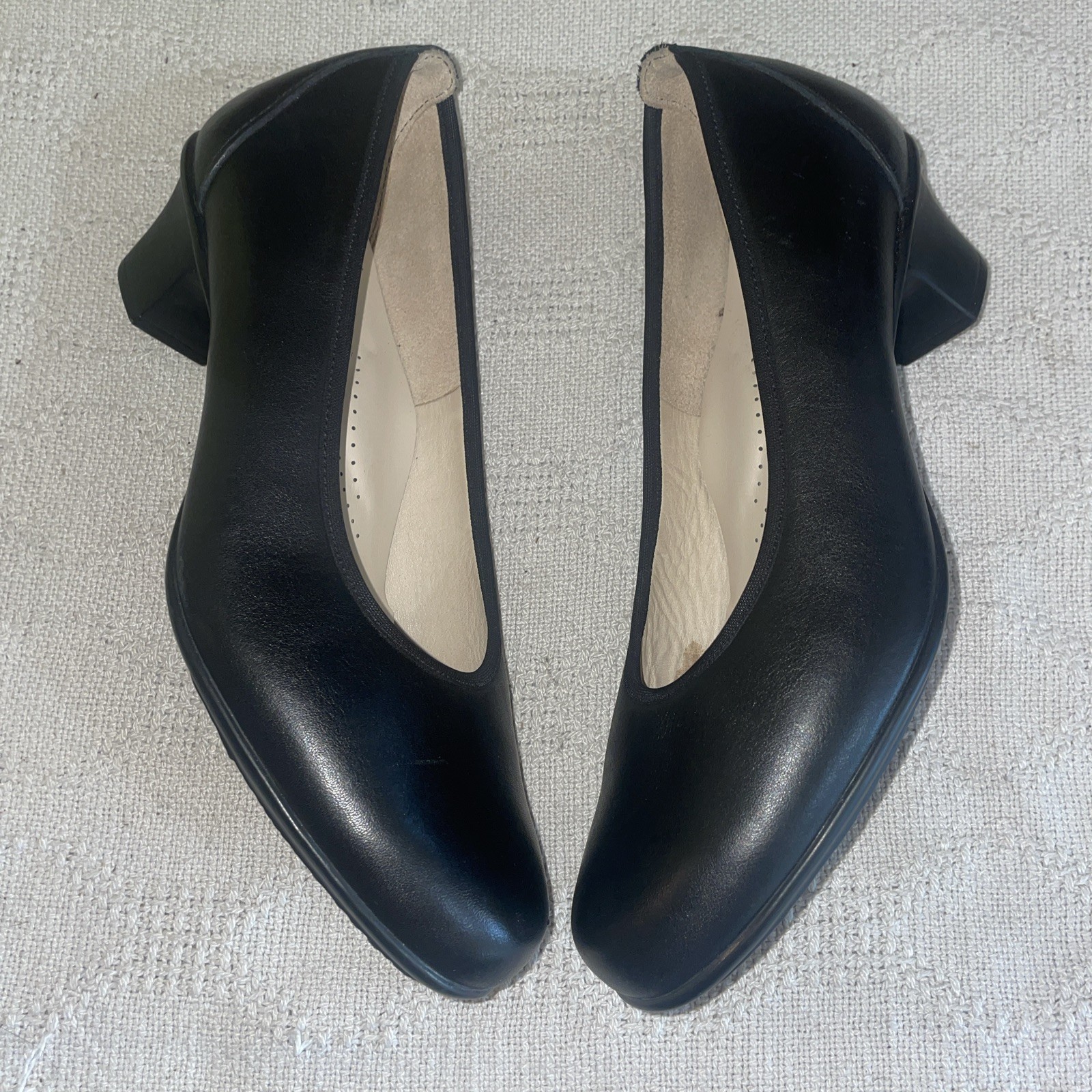 SAS Women’s Dressy Pumps Size 8.5 W Black Leather Business Formal City
