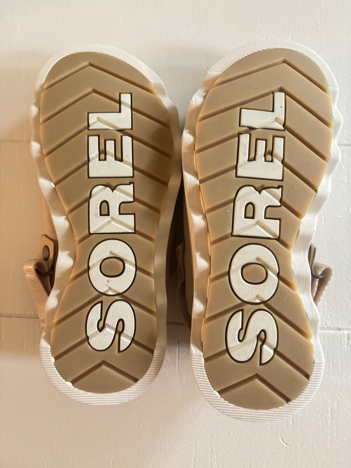 Sorel Viibe Women’s Beige Suede Slip-On Clogs Size 8
