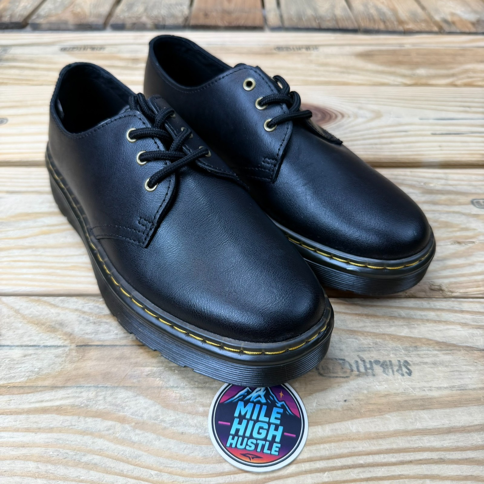 Dr. Martens Zavala Lo LA004 Black Leather Oxford Shoes Women’s 7 New No Box
