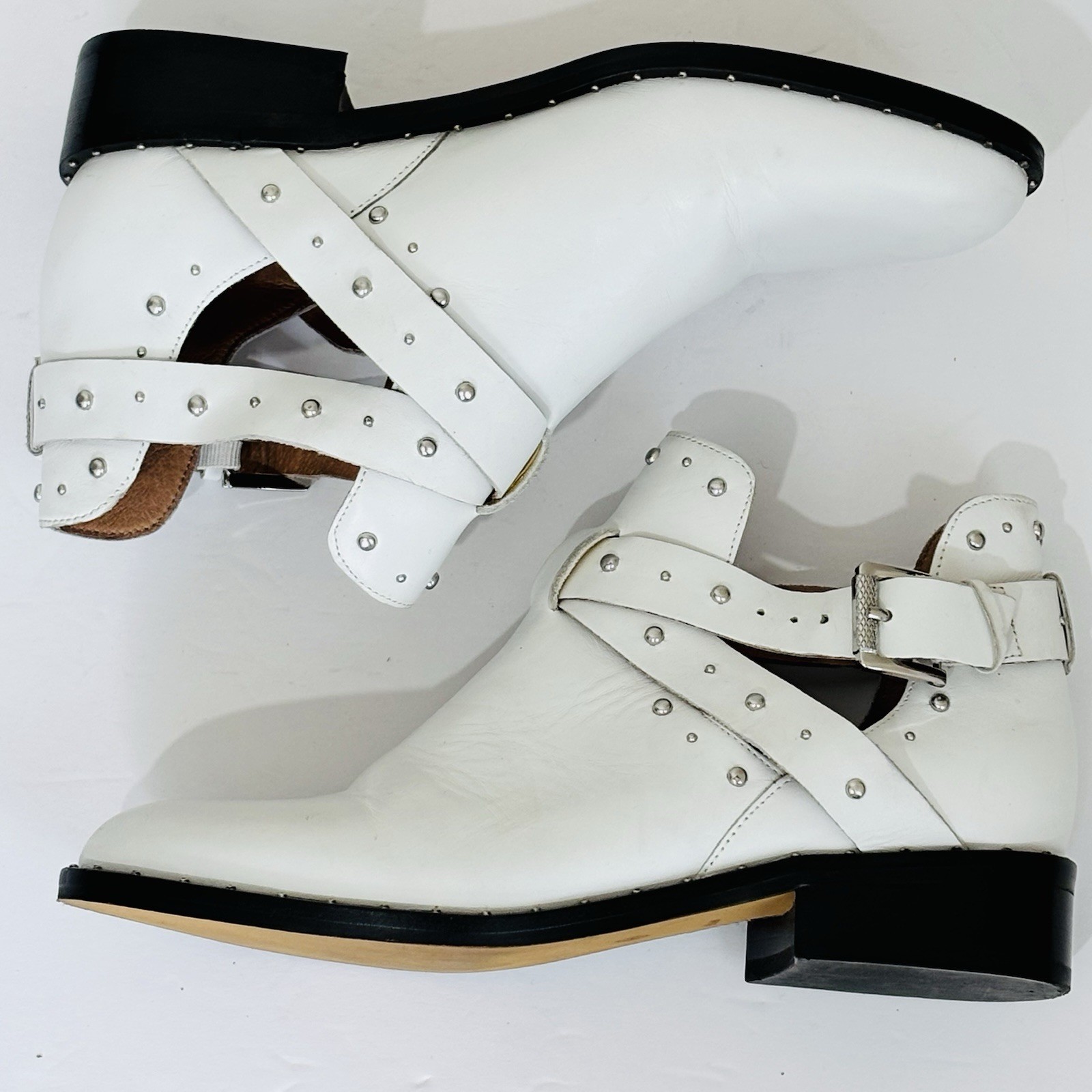 Halogen Hailey White Leather Silver Studded Cut Out Preppy Grunge Ankle Booties