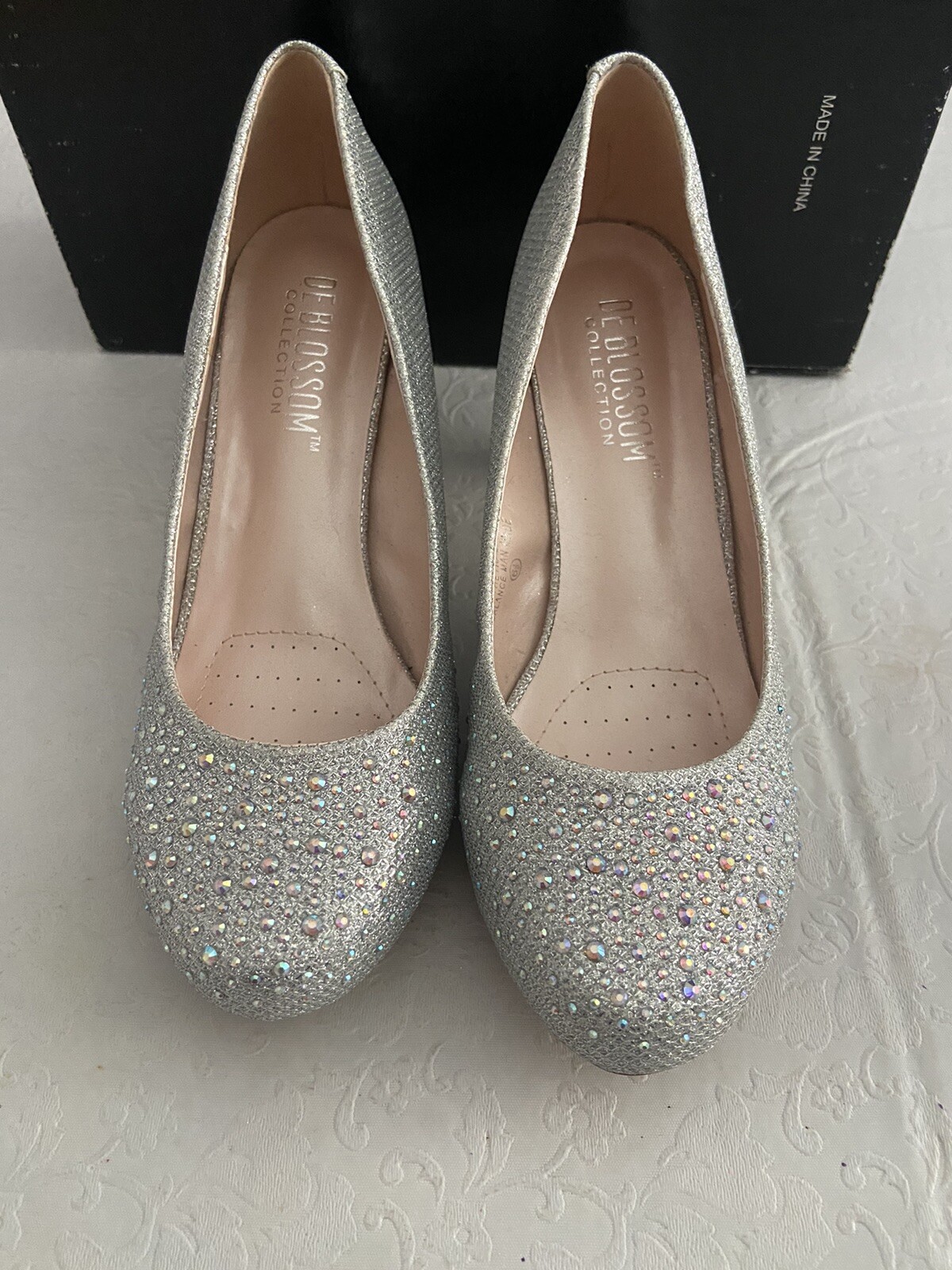 De Blossom Bertha-3 Silver Rhinestone Sparkle Mid Heel Dress Pump Shoe 6.5