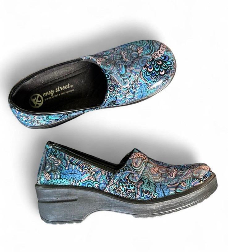 Garden Clogs psychedelic paisley blue woman’s shinny slides size 6.5