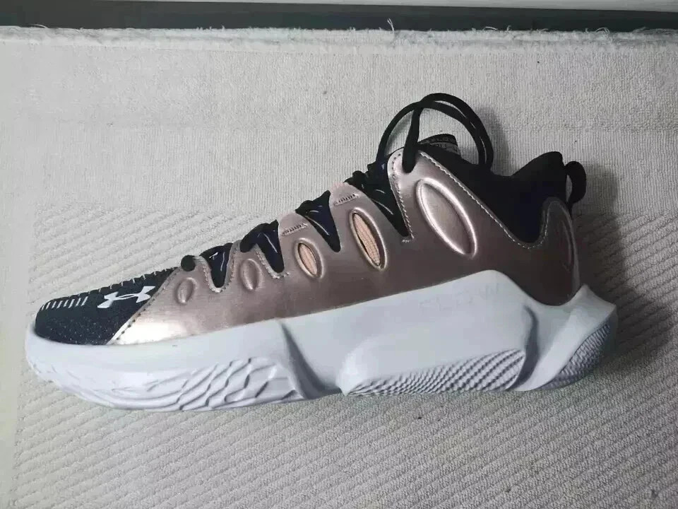 Under Armour UA Flow Breakthru 4 Black/Metallic Rose – Womens Size 11