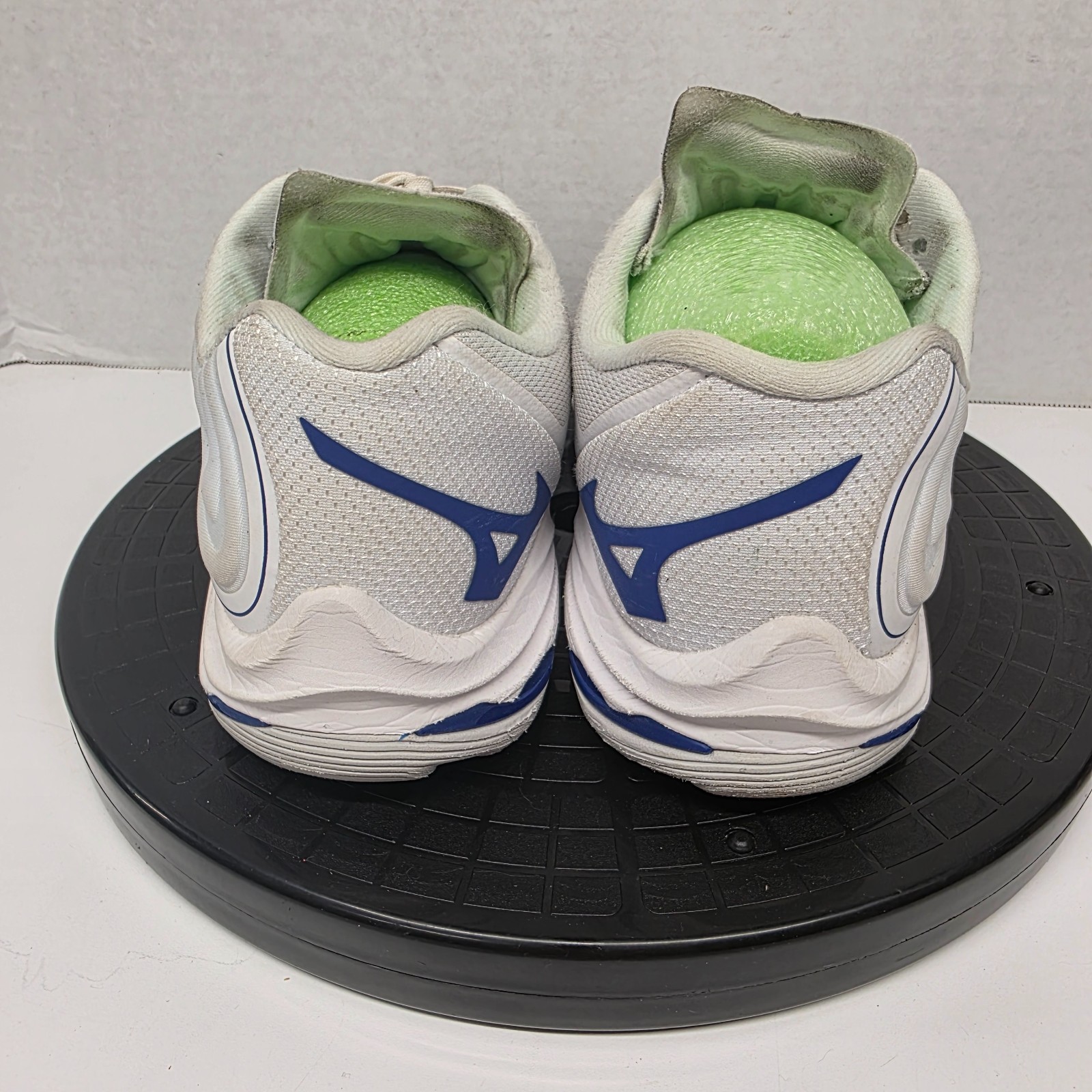 Mizuno Volleyball Shoes Women’s Sz 8 White Blue Wave Lightning Z6 Gym Indoor