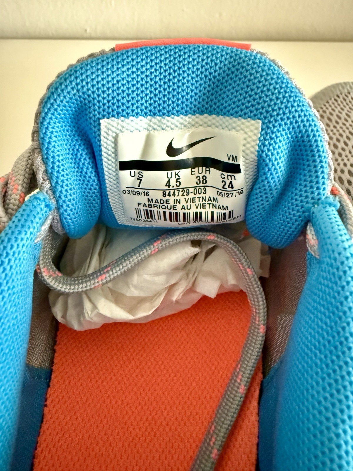 Nike Flex Experience RN 5 Running Shoes Women’s Sz 7 Gray Blue Orange 844729-003
