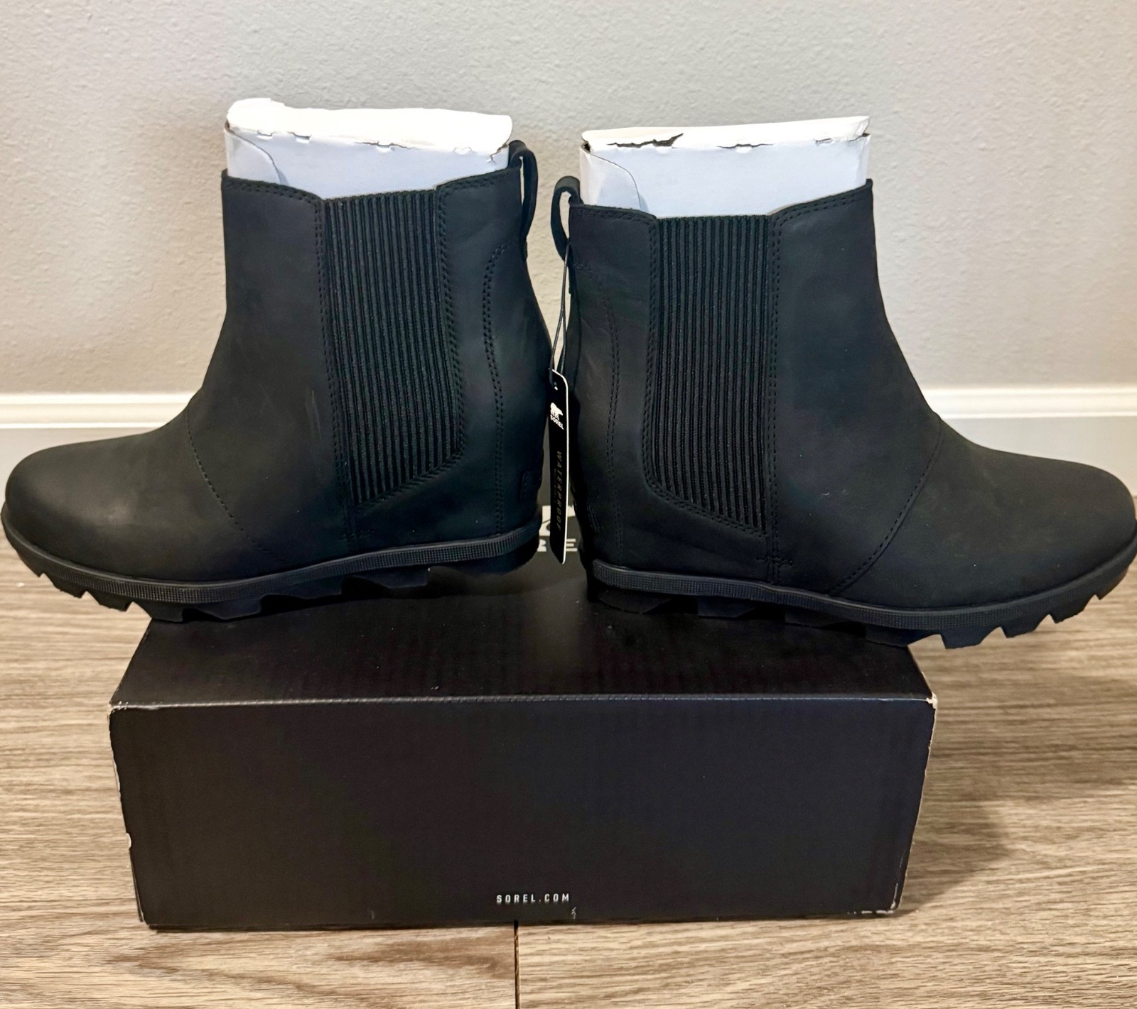 Black Sorel Joan Rhapsody Chelsea Wedge Shoe/boot Women’s Sz 8, waterproof, NWT