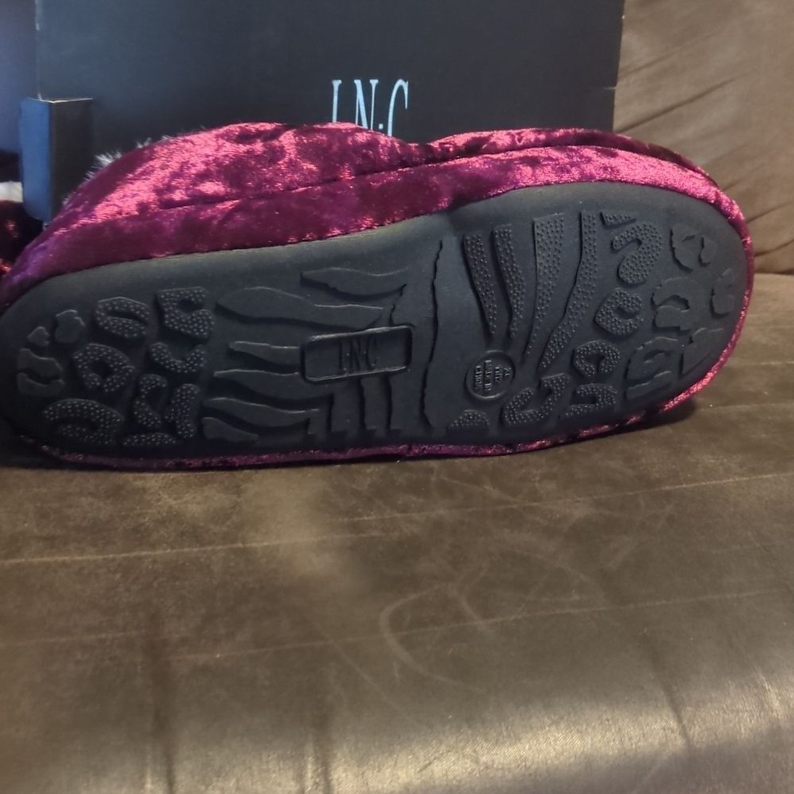 INC Burgundy Faux Fur Slippers Hard Sole Women’s XL NIB luxury soft