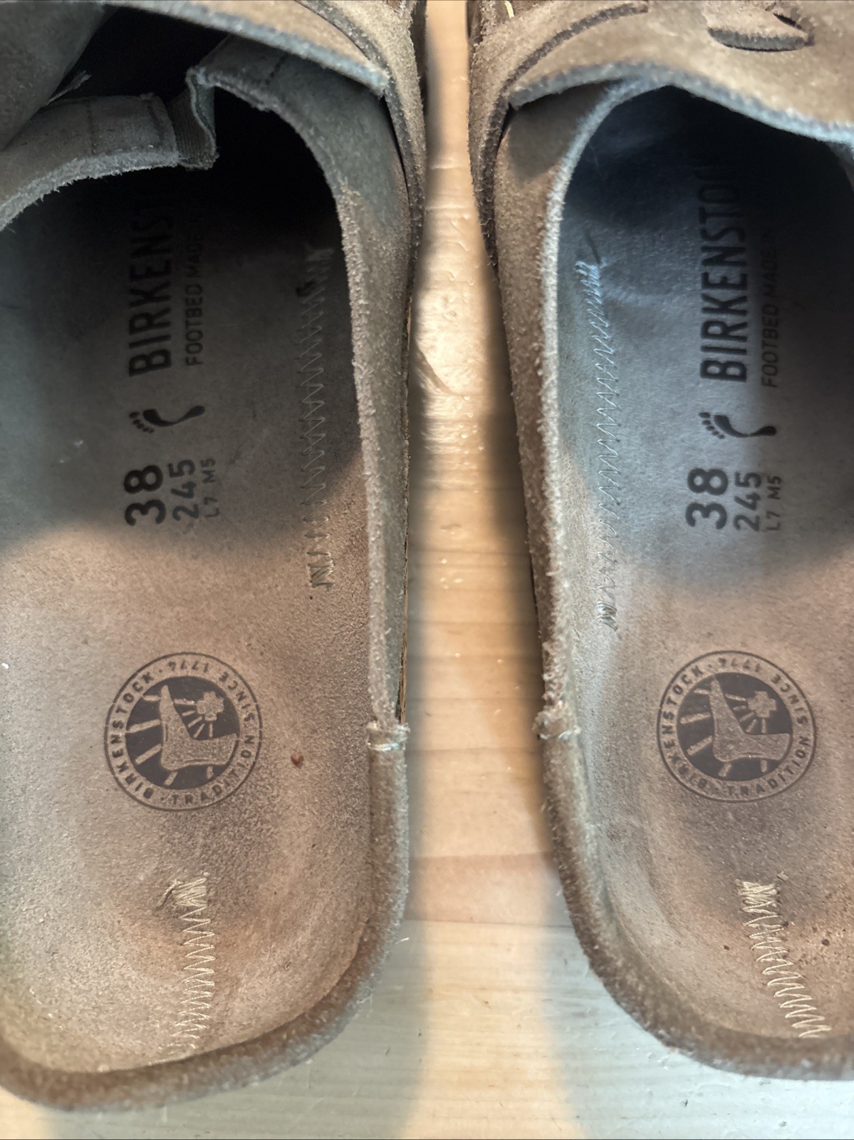 Birkenstock Women’s BUCKLEY Taupe Brown Suede Clogs Size 38 /US 7.5