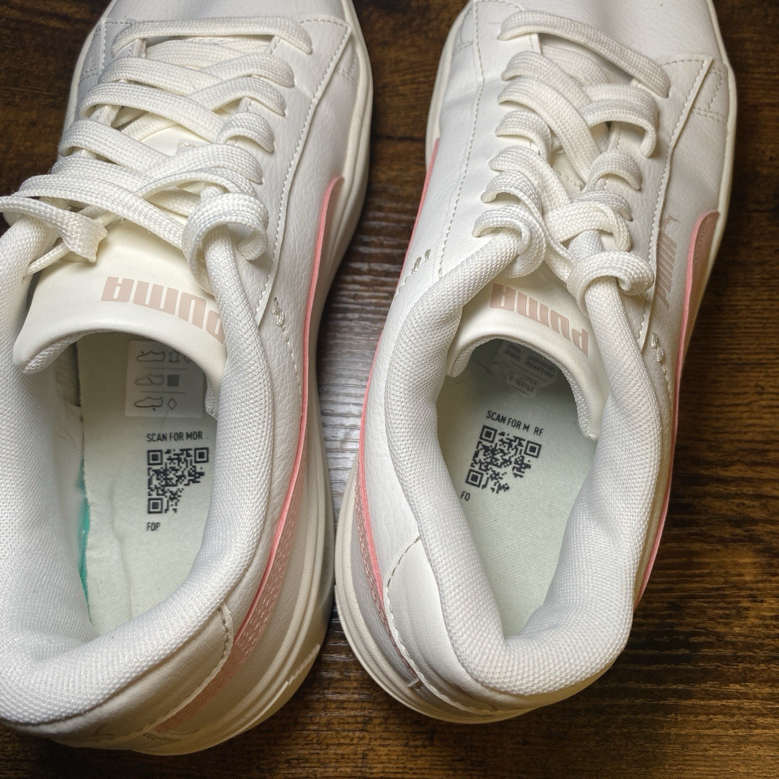Puma Smash Platform V3 Womens Size 9 White Pink Athletic Shoes Sneakers