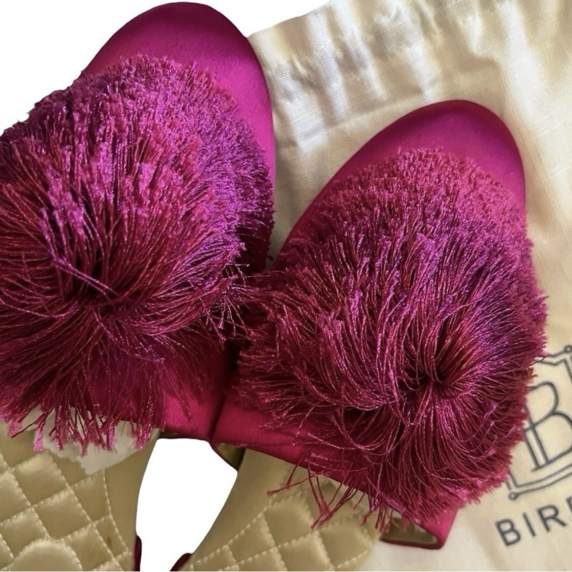 Birdies Fuchsia Pink Pom Pom Satin Songbird Mule Slipper Size 7.5-Never worn