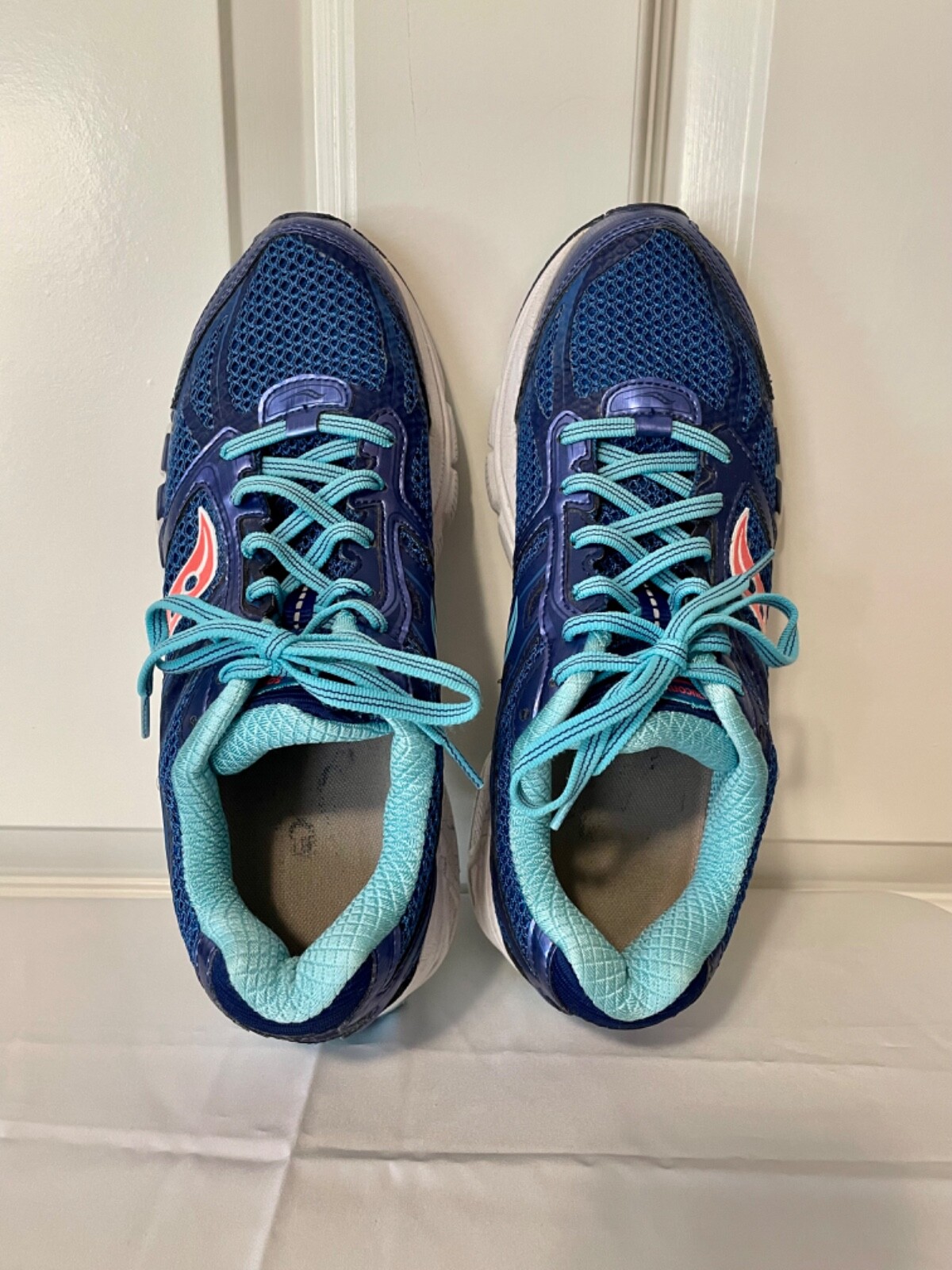 Saucony Women’s Size 9 Blue Power Grid Run Dry Sneakers 8mm Offset