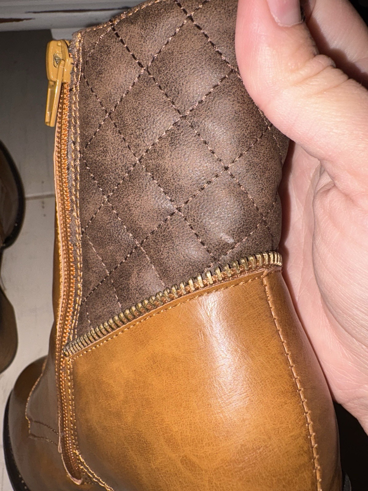 Pierre Dumas Ravenna Two-Tone Quilted Lace-Up Heeled Ankle Western Boots 10