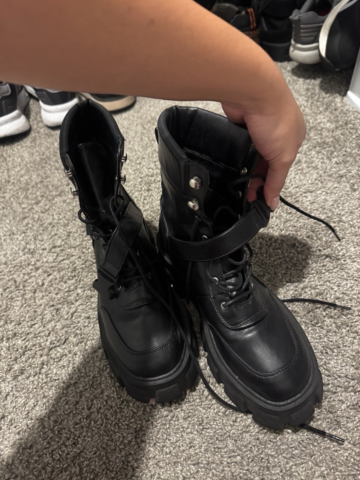 Combat Boots Forever 21 Women’s Size 9 Black Lace Up