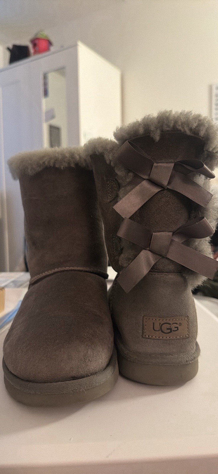 UGG Women’s Gray Suede Ankle Bootie Faux Fur Lined Bow Pull-On Size 7