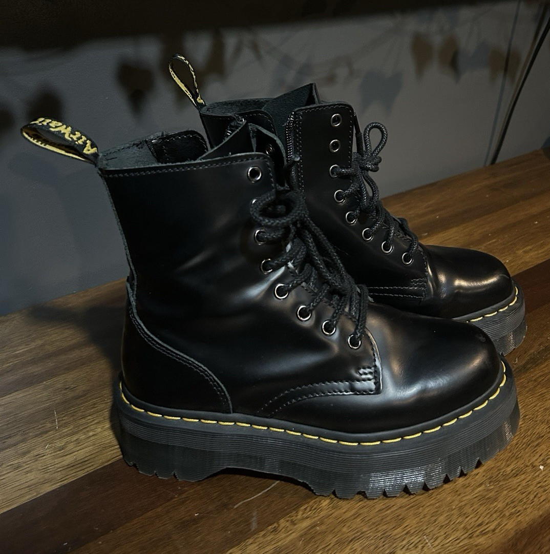 Dr. Martens Jadon Women’s Black Leather Platform Boots US 7