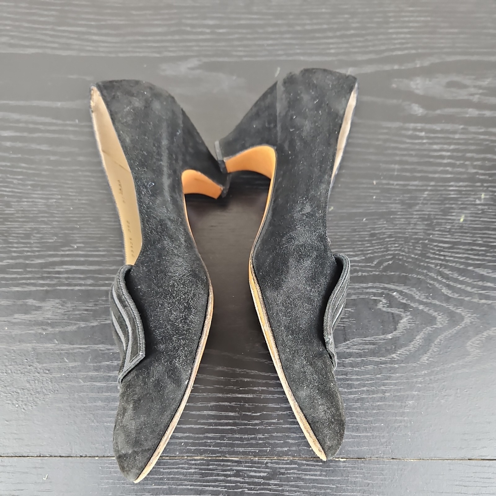 Salvatore Ferragamo Women’s Sz 6.5 AA Black Suede Hoes Heels Made In Italy