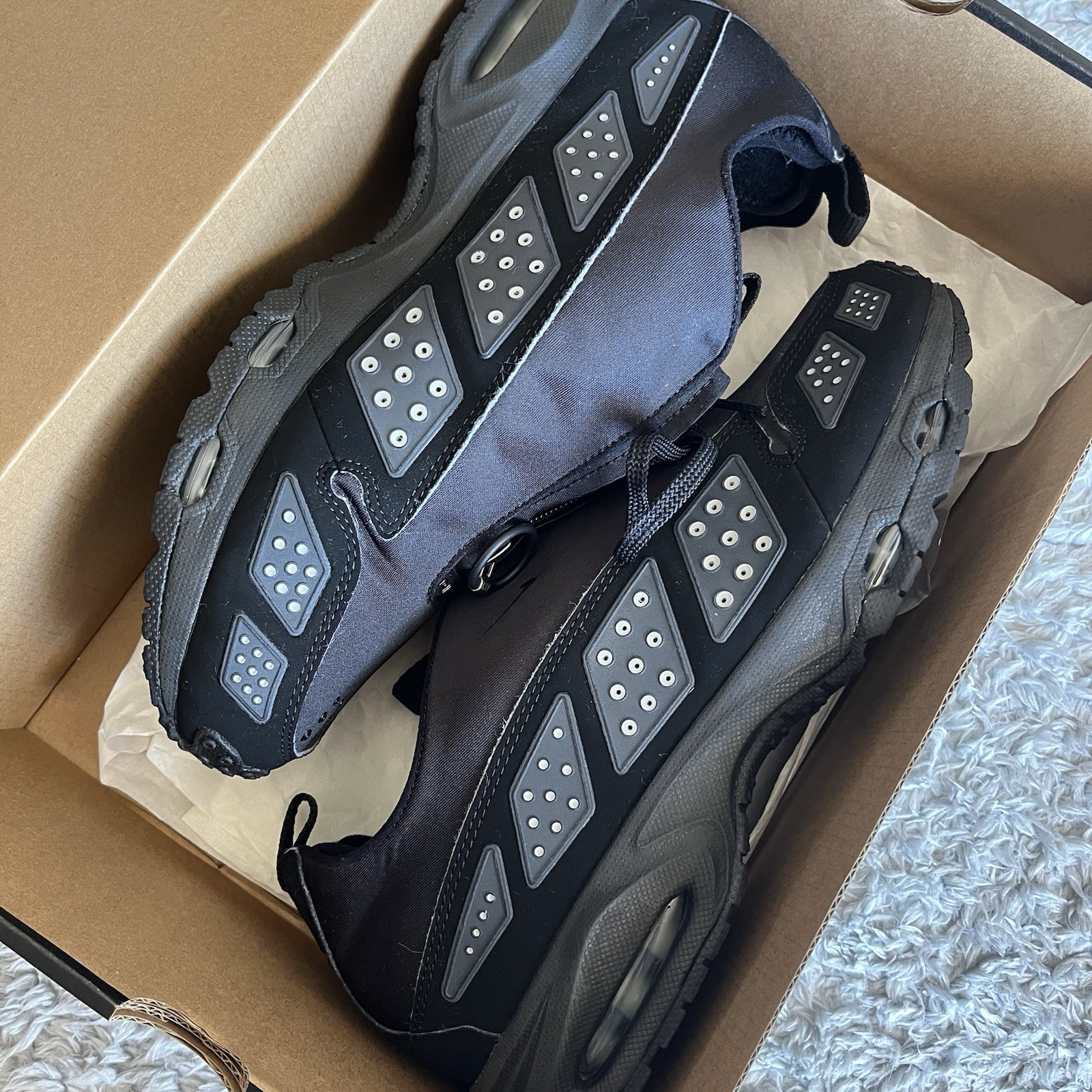Size 10 – Nike Air Sunder Max Black Silver W