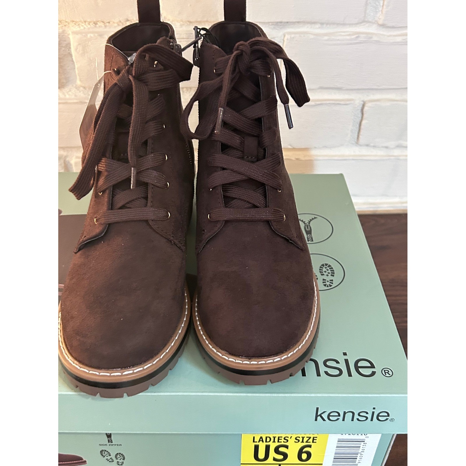 NWT Kensie Kasha Brown Faux Suede Padded Footbed Lug Sole Ankle Boots Womens 6