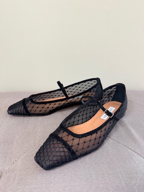 Aquazzura $875 Women’s Black Fishnet Suede Juliette Ballerina Flats 37 US 7B