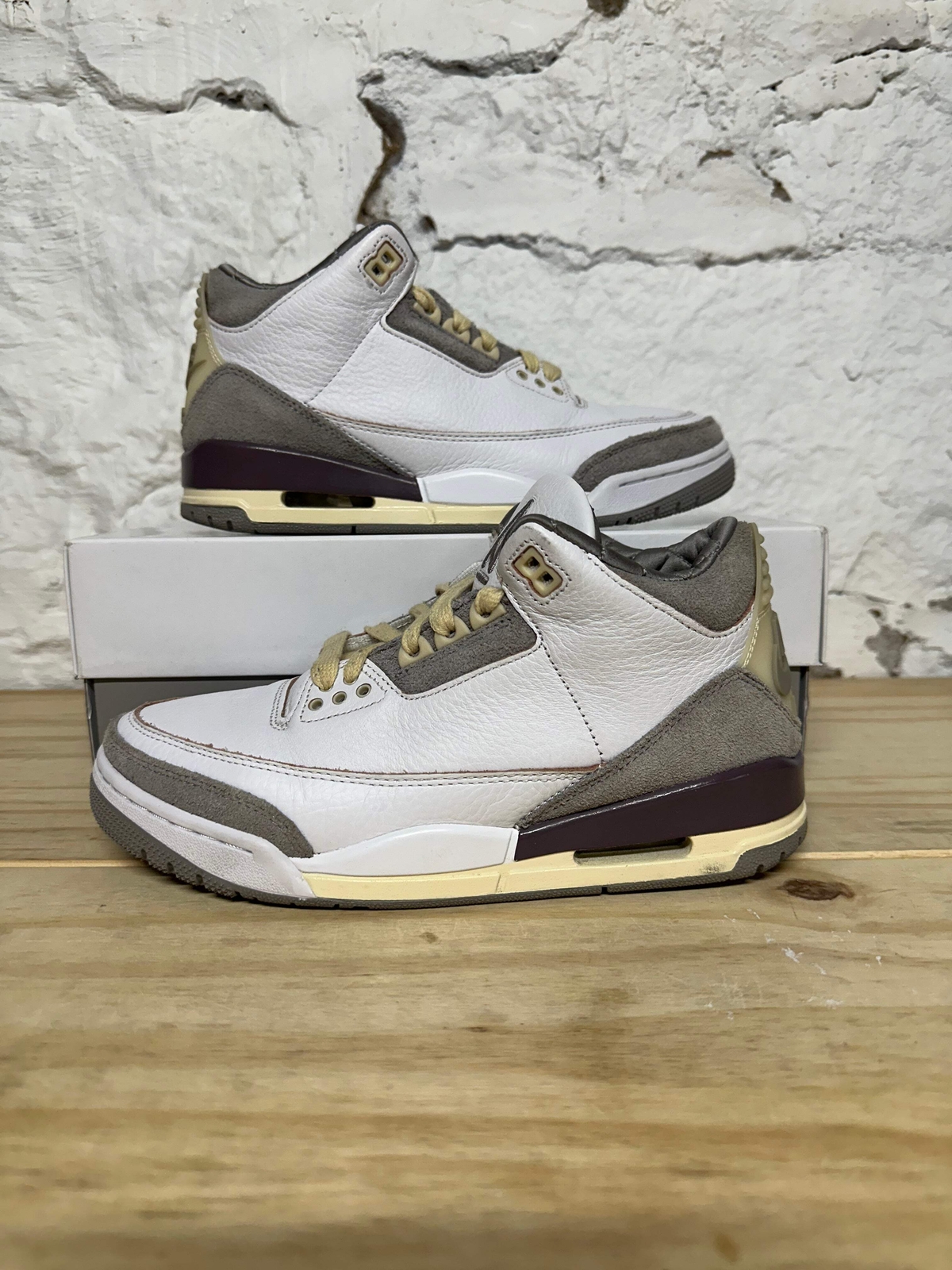 Air Jordan 3 Retro SP A Ma Maniére Womens Size 8 Preowned Sneakers DH3434-110