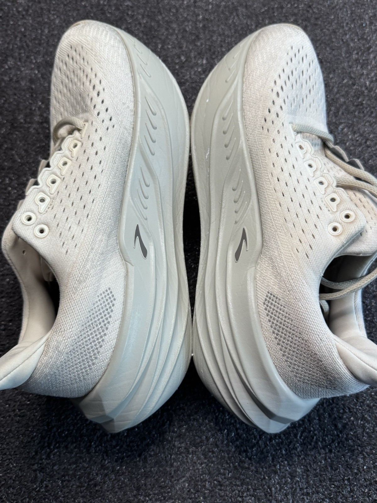 Brooks Glycerin Max Women’s Size 9.5 Almond Peach/london Fog/white Running Shoes