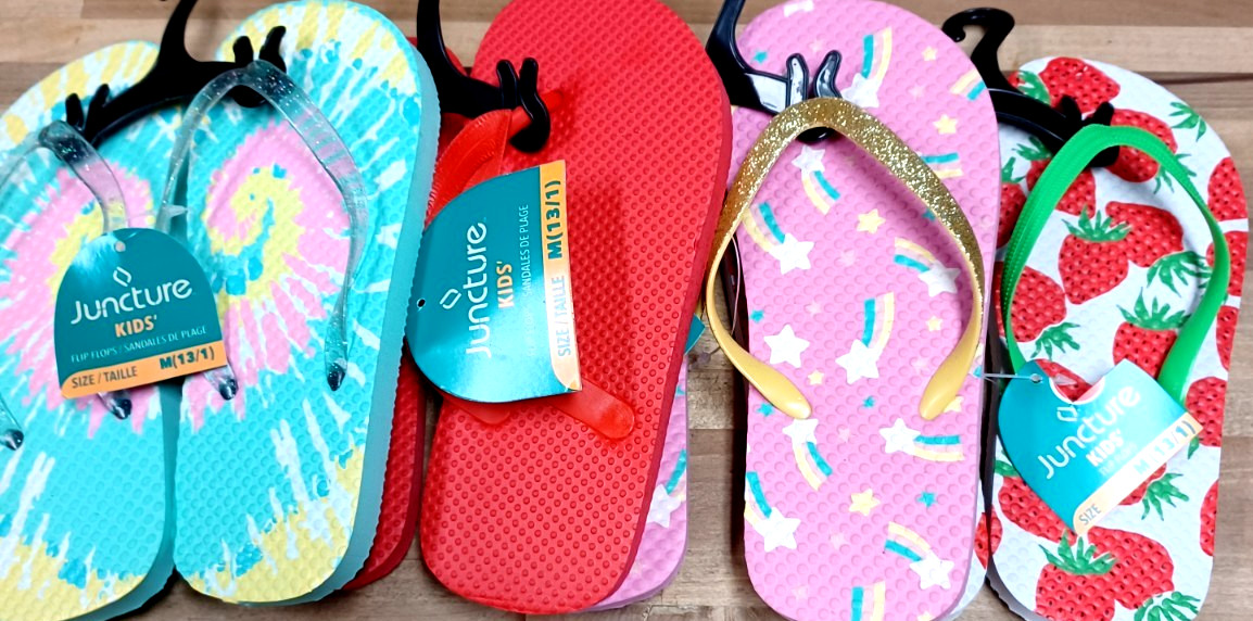 FOUR 4 PAIR FLIP FLOPS SANDALS SIZE KIDS-13/1 KIDS (STOCK #5)