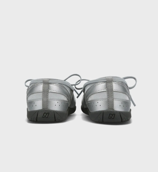 New Balance Women NBRJGS450S FLAT BREEZE SILVER Mary Jane Flats SD2601SI