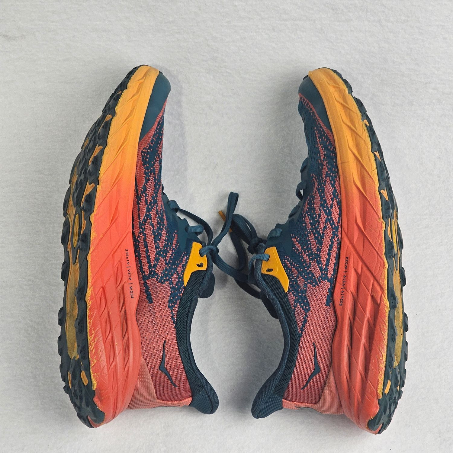 Hoka Speedgoat 5 Women’s Trail Running Shoes Size 8.5B Blue Orange