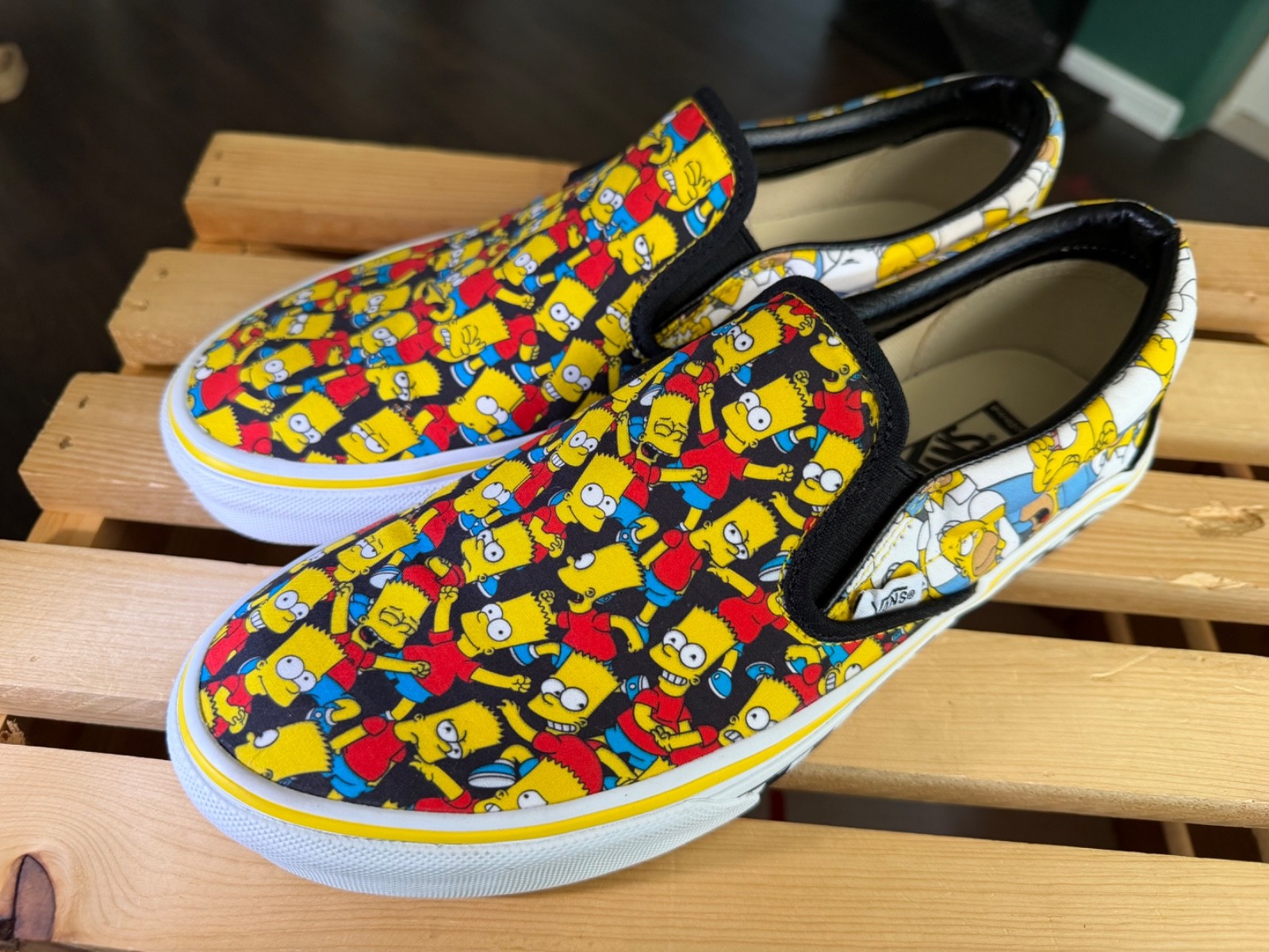 The Simpsons x Vans Customs Classic Slip-On w/ Bart and Homer Simpson 9 M/10.5 W