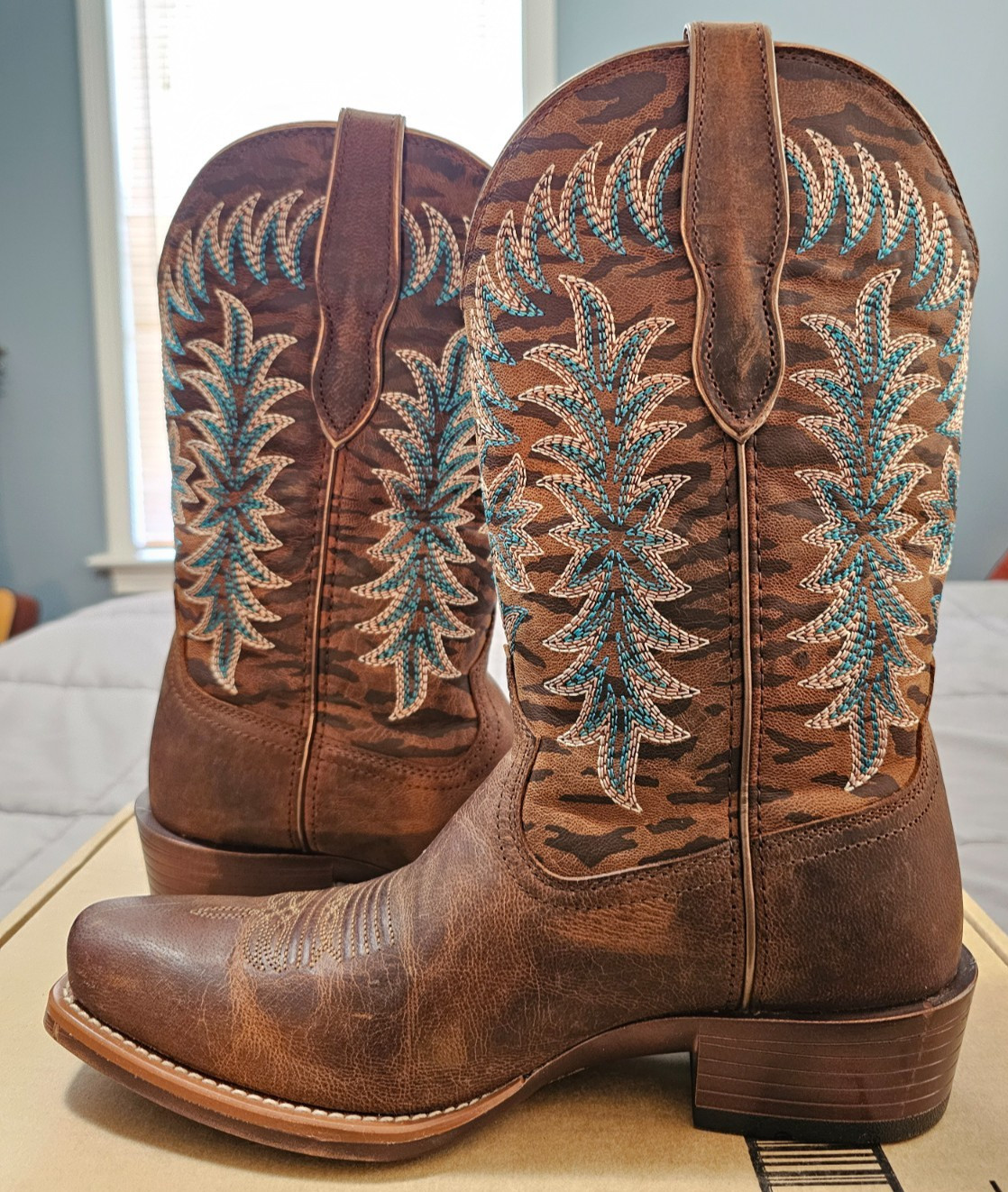 Ariat® (Women’s 7.5 B) Beaumont™ K Toe Western Boot in Sassy Brown/Tiger – $220