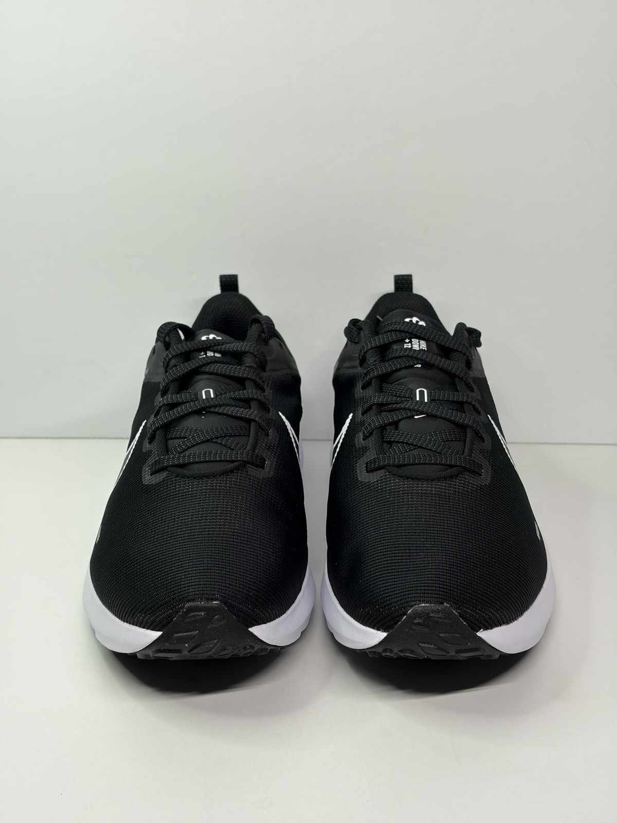 Nike Downshifter 12 Black White Workout Running Shoe DD9294-001 Women’s 8 – 9