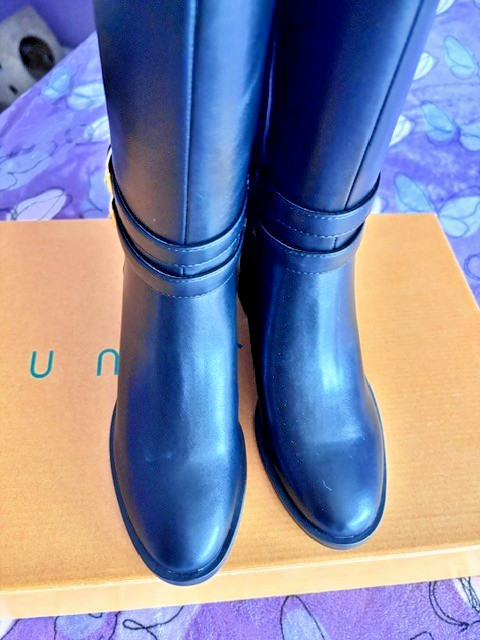 Unisa Waylee-J Black Knee High Boots Buckle Zip Women’s Size 6M NWB
