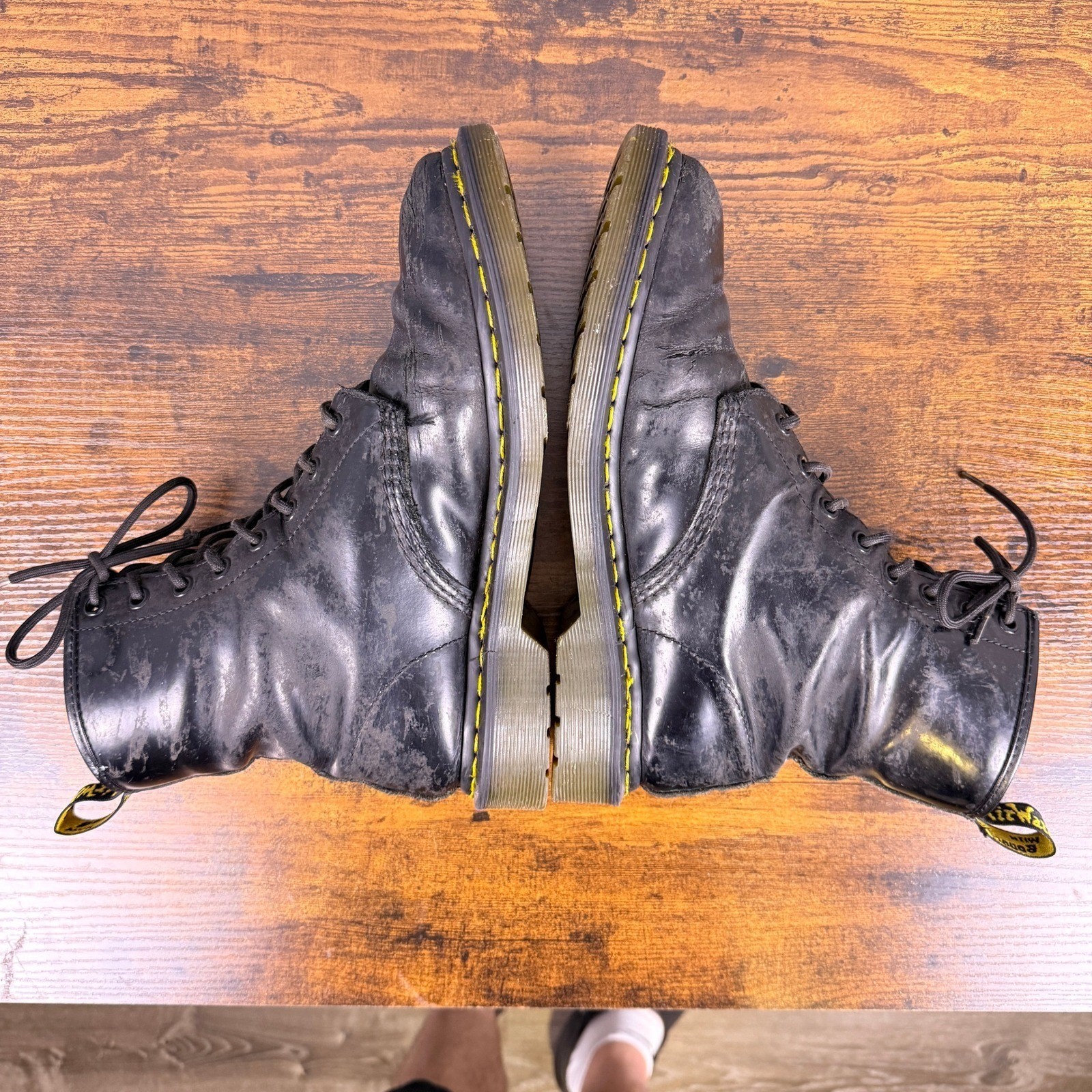 VTG Dr. Martens Boots 1460 Womens 10 Combat Distressed Y2k Goth Punk Grunge