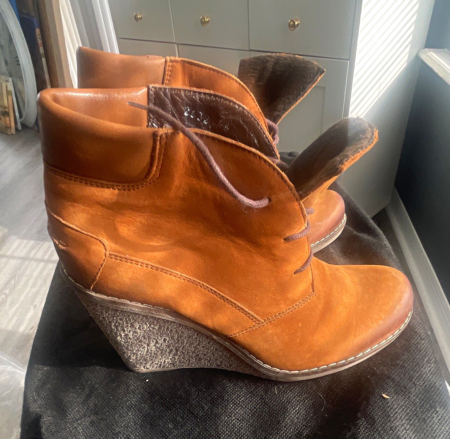 Women’s Brown Leather Lace-Up Ankle Booties Round Toe Solid US 7