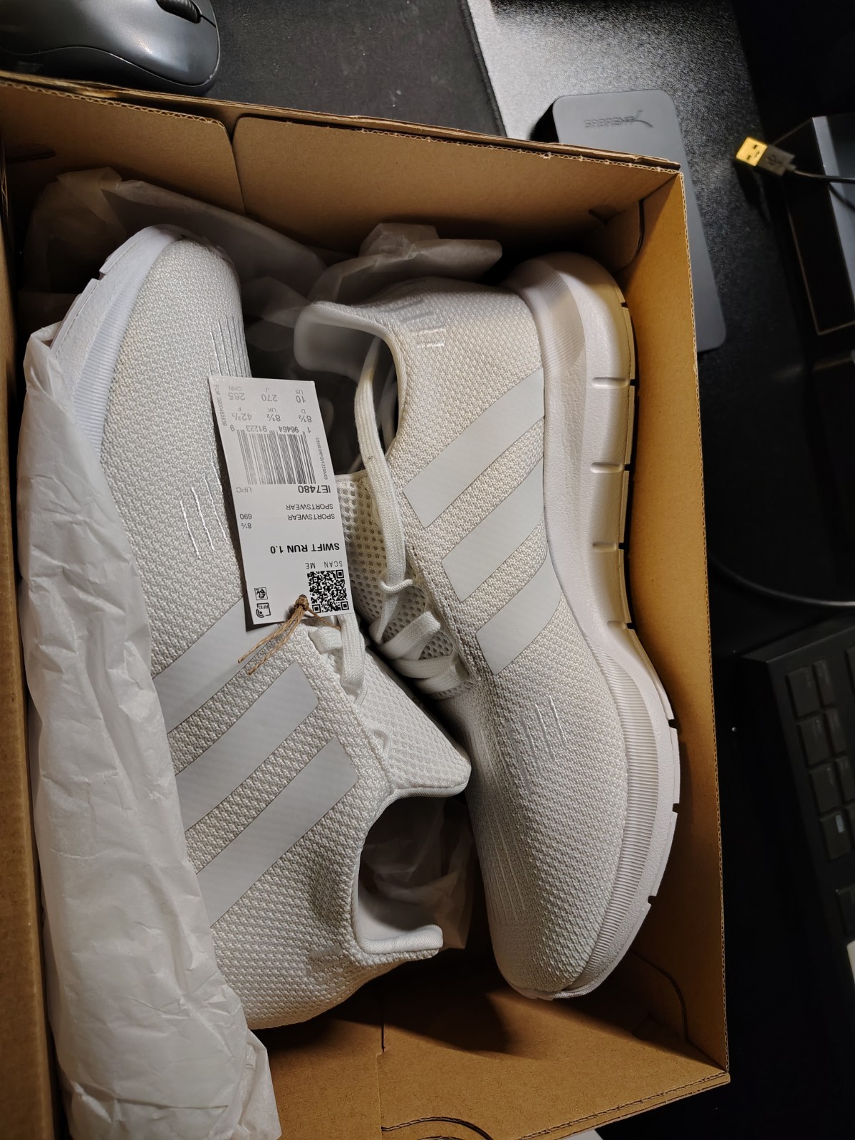 adidas Swift Run 1.0 Women’s Cloud White Knit Low Top Lace Up Sneakers IE7480