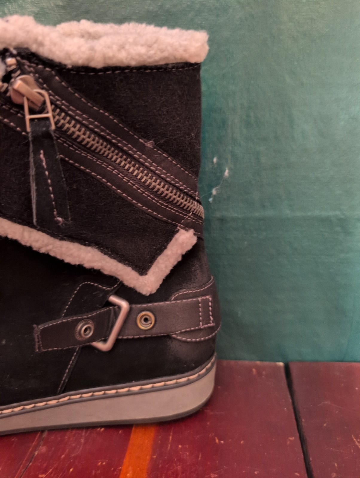 White Mountain Teague Black Suede Winter Boots Womens Size 7M Fleece Lined