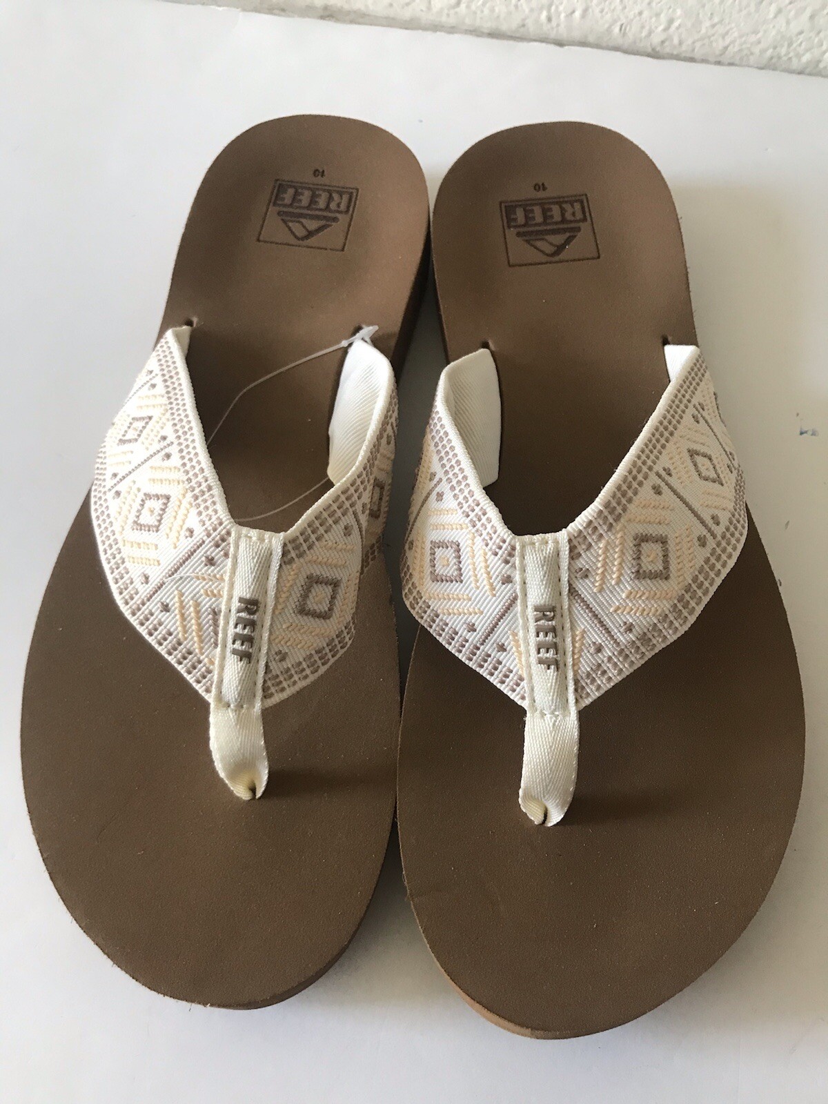 WOMEN’S REEF VINTAGE WHITE SPRING WOVEN FLIP FLOP BEACH/POOL SANDALS SIZE 10 NWT