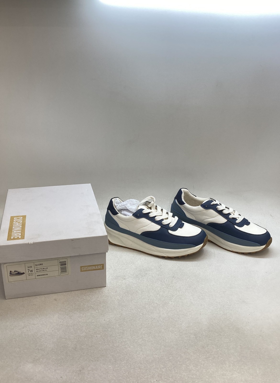 Cushionaire Score White Blue Women’s Lifestyle Sneakers Size 7W DS
