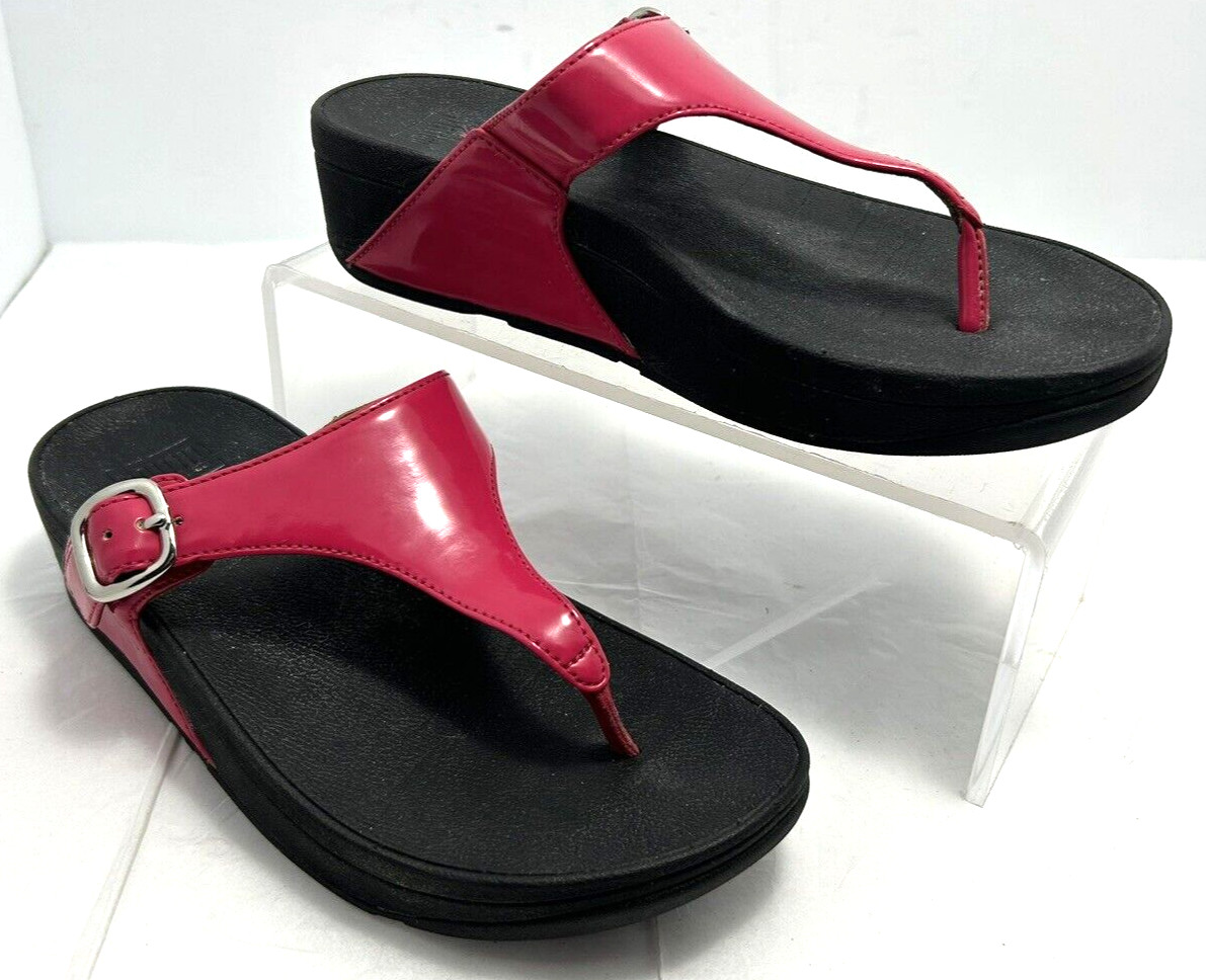 fitflop Womens Thong Sandals Size 5 Pink Patent Buckle Slip on #B