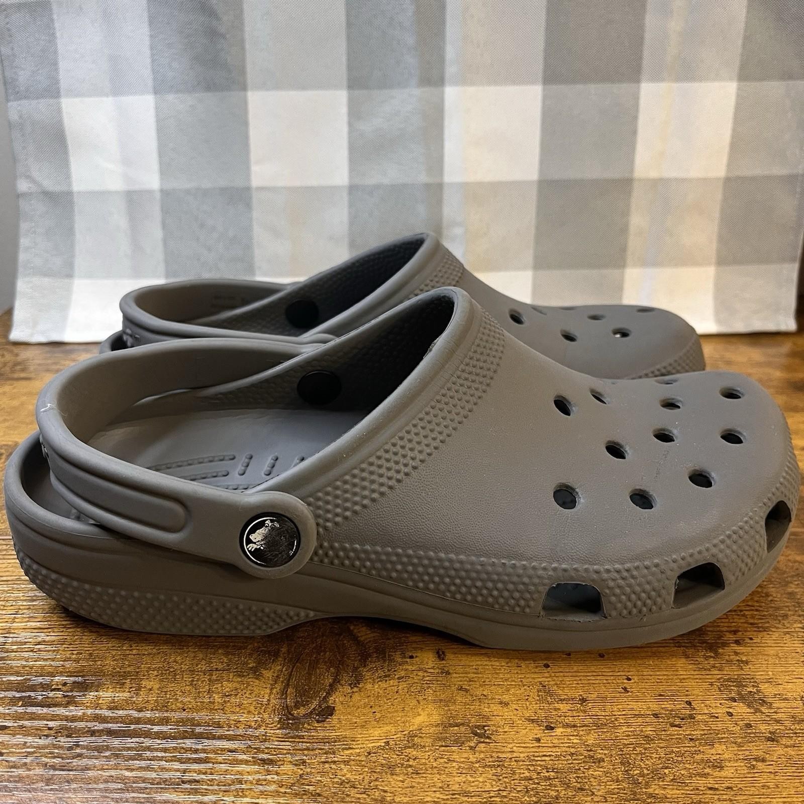 Gray CROCS Classic Band Sandals Men’s Size 7 / Women’s Size 9 Vented