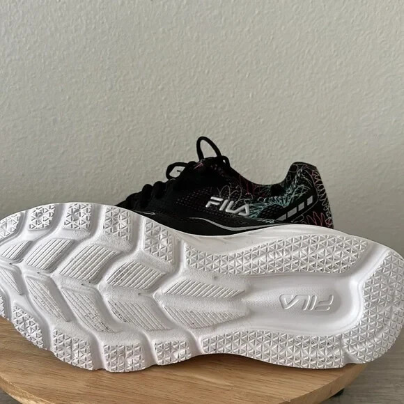 FILA Memory Panorama 8 Air Mesh Sneaker – sz 12 m 735008