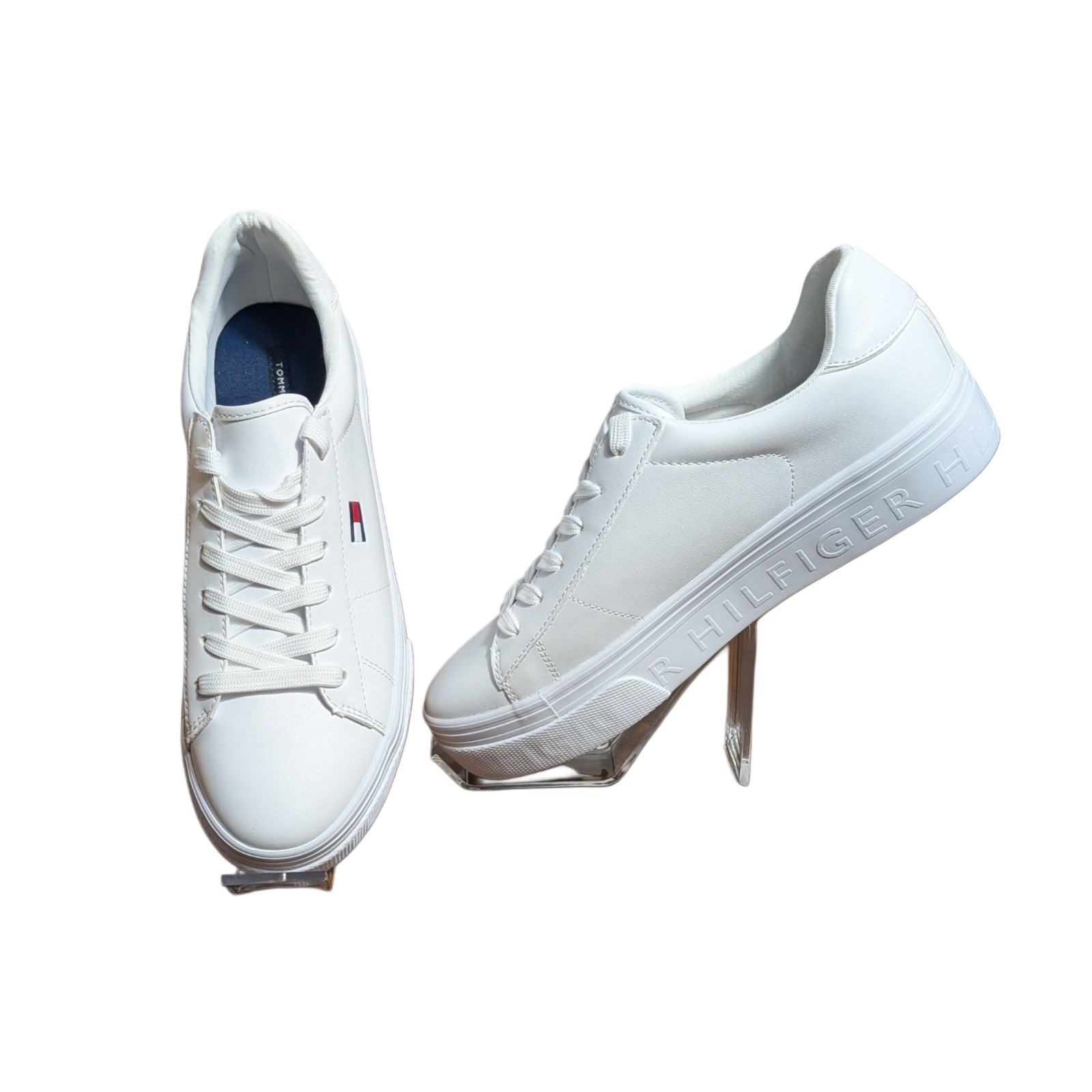 Tommy Hilfiger Womens 10M White Low Top Sneakers Lace Up Casual Shoes New No Box