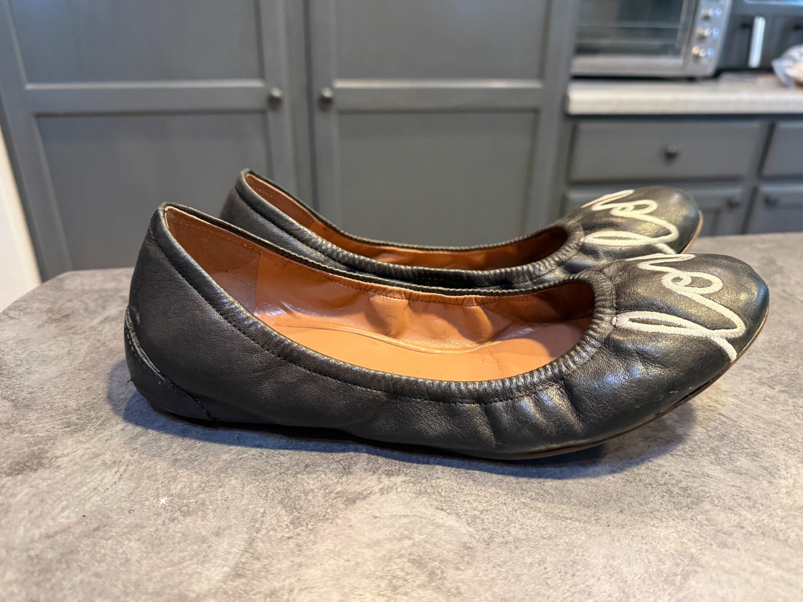 ED Ellen Degeneres Langston Ballet Flats Black Size 9 Embroidered Love Leather