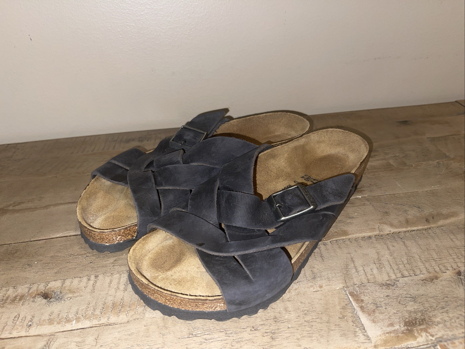 Birkenstock Lugano Women’s Black Leather Cross Straps Sandals Size 6-6.5 EU 37
