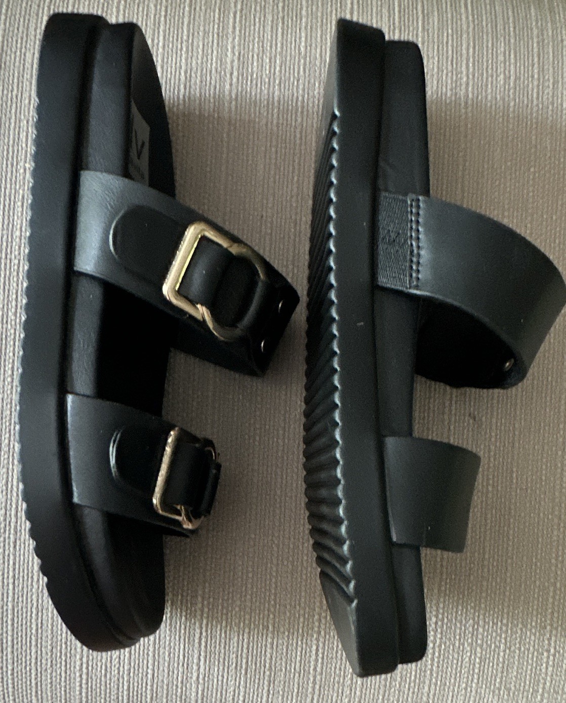 Dolce Vita Women’s Black Slide Sandals Buckle Adjustable Straps US 7 Lightweight