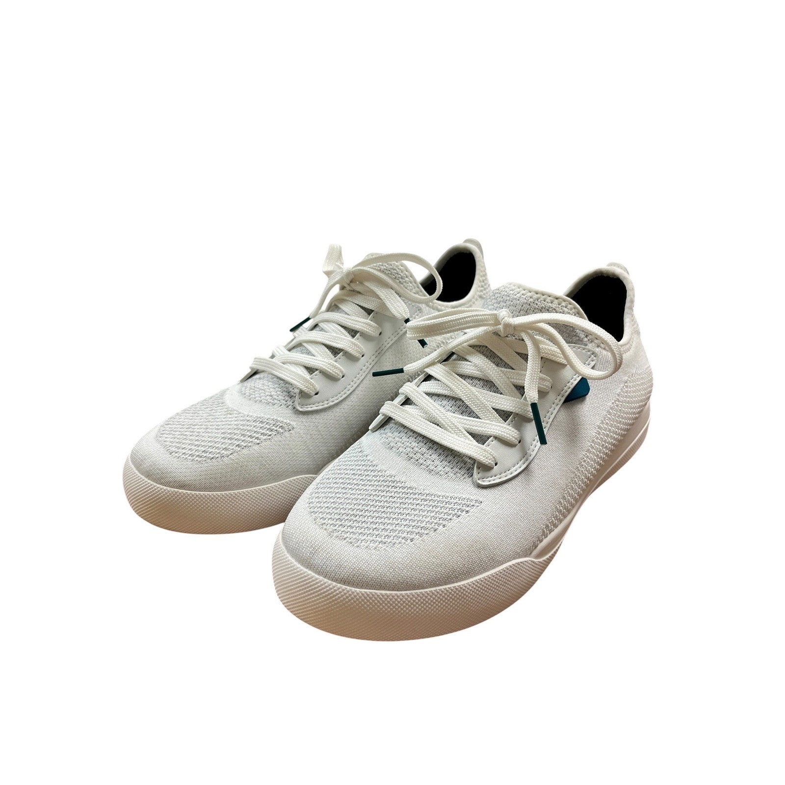 VESSI Weekend Sneaker Sz 9 White Waterproof Knit Comfort Travel Vacation Euro