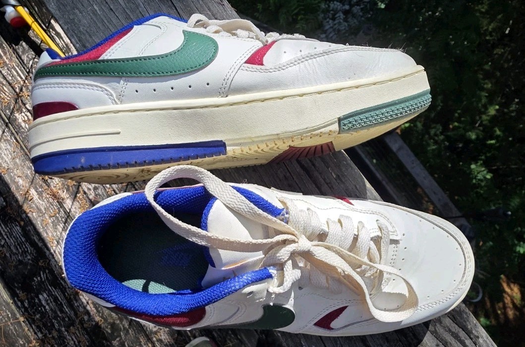 Nike Gamma Force Sail/Green/Blue/Red Low Top Leather Lace Up Sneakers DX9176-102