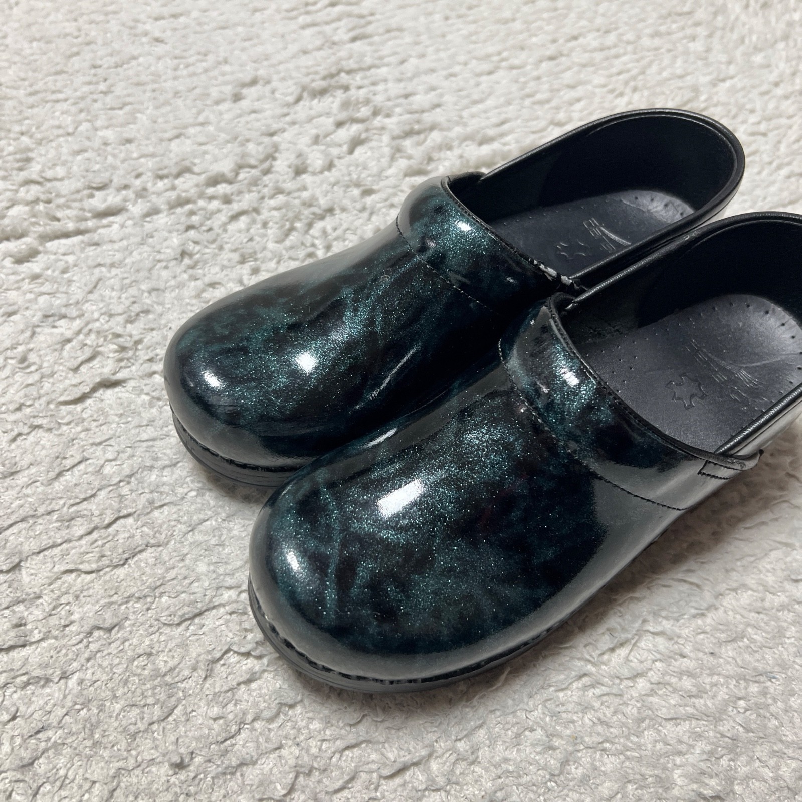 Dansko Professional Clogs Women Size 39 Green Metallic Vegan Leather Workwear