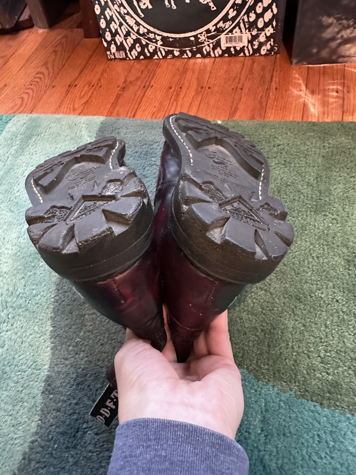 Fluevog VINTAGE Angels Derby Swirl 6-eye burgundy ankle boots (Poland) – US 7.5