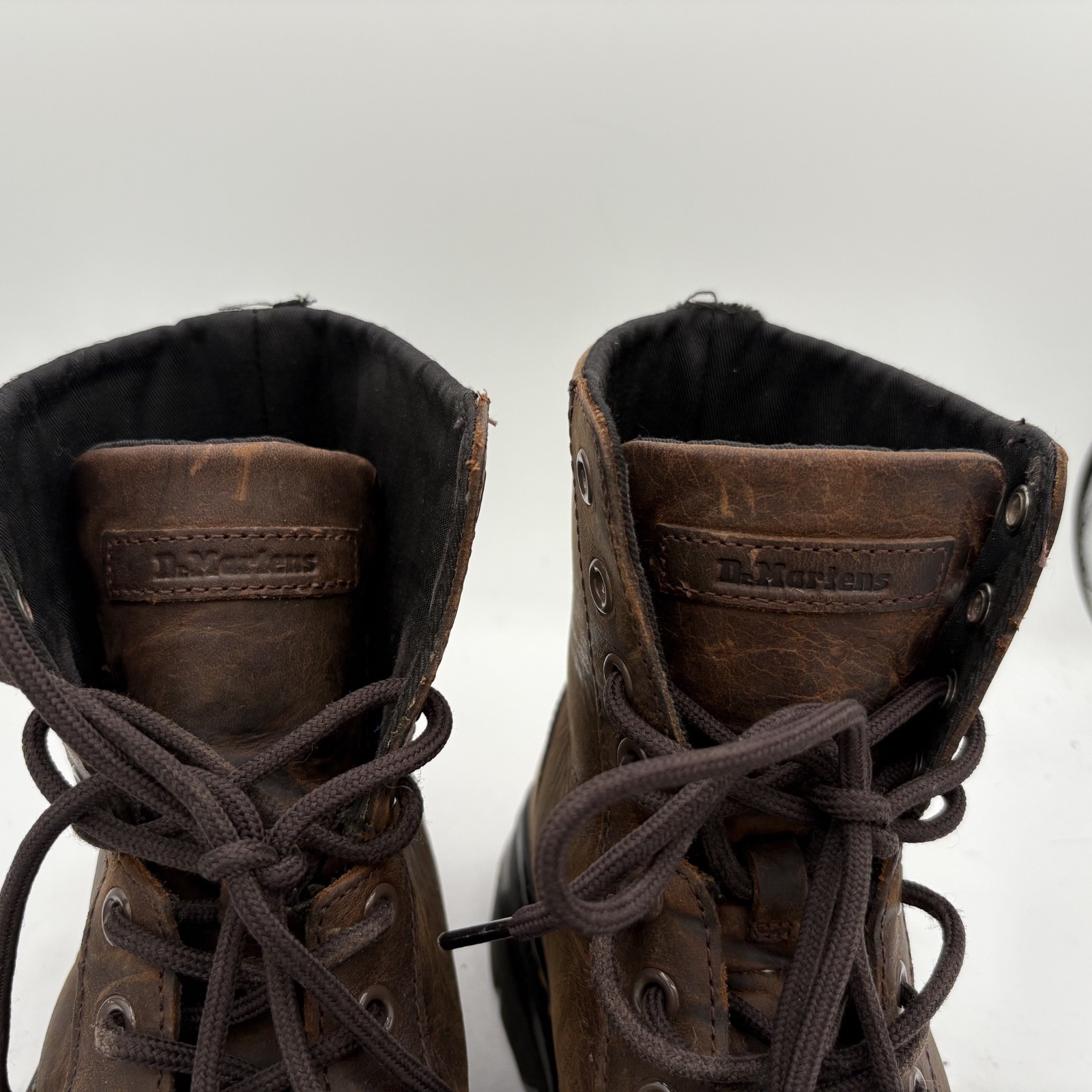 Dr. Martens Combs Crazy Horse Leather Casual Boots in Brown Unisex M7/ W8 LA004